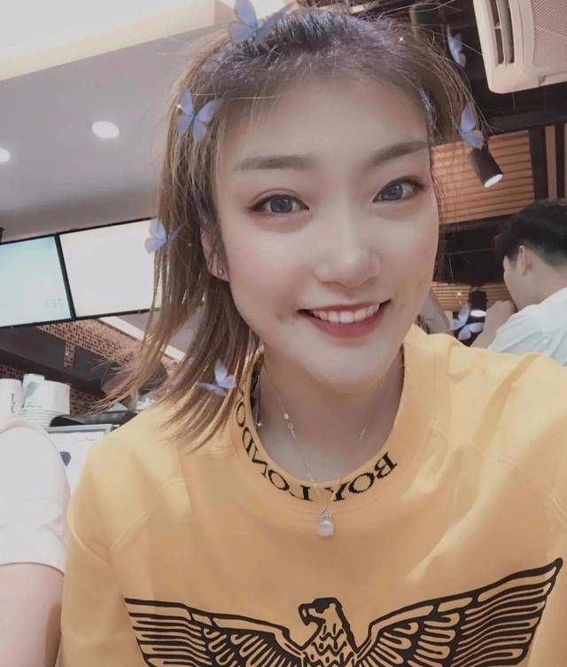 医生偷偷地说