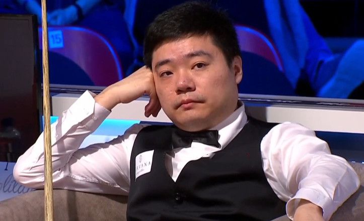 绝色警花扶着我的巨龙小说